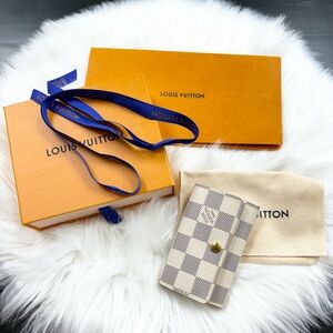 AUTHENTIC Louis Vuitton six ring damier azur key holder
